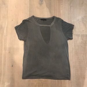 Triangle cut-out neck t-shirt